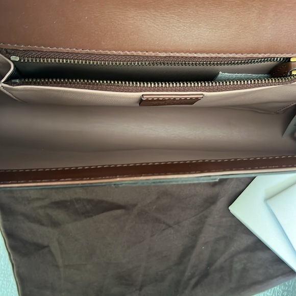 Gucci Leather Clutch - Picture 10 of 16